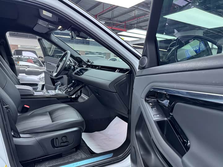 Фото 15 - Land Rover Range Rover Evoque L