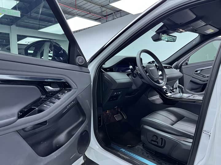 Фото 4 - Land Rover Range Rover Evoque L