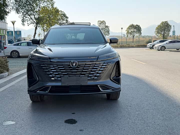 Фото 2 - Changan CS75 Plus