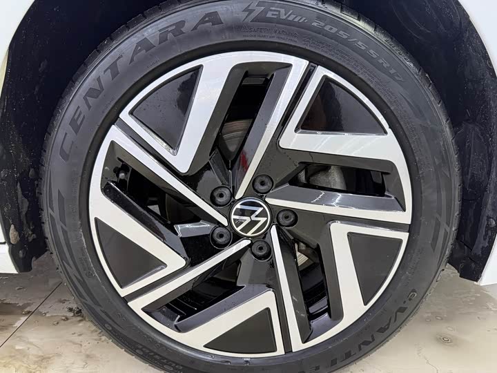 Фото 21 - Volkswagen Sagitar L