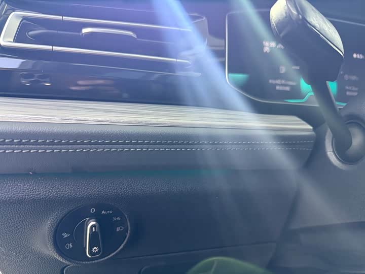 Фото 7 - Volkswagen Sagitar L