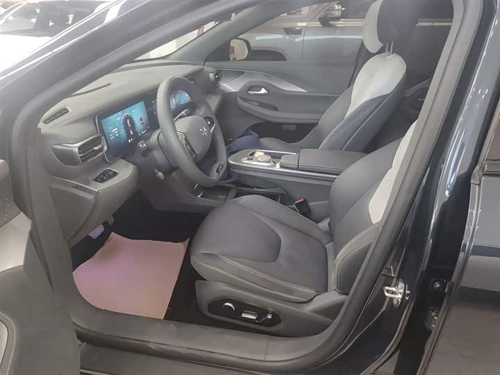 Фото 15 - BAIC Arcfox Alpha S