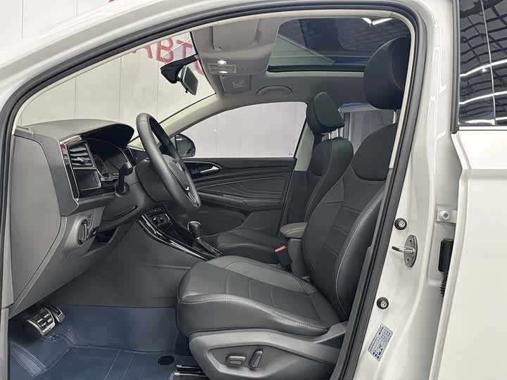 Фото 4 - Jetta VS7