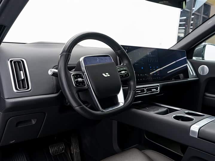 Фото 14 - LiXiang L8