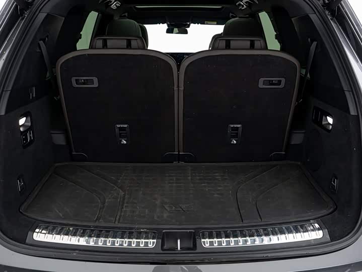 Фото 21 - LiXiang L8