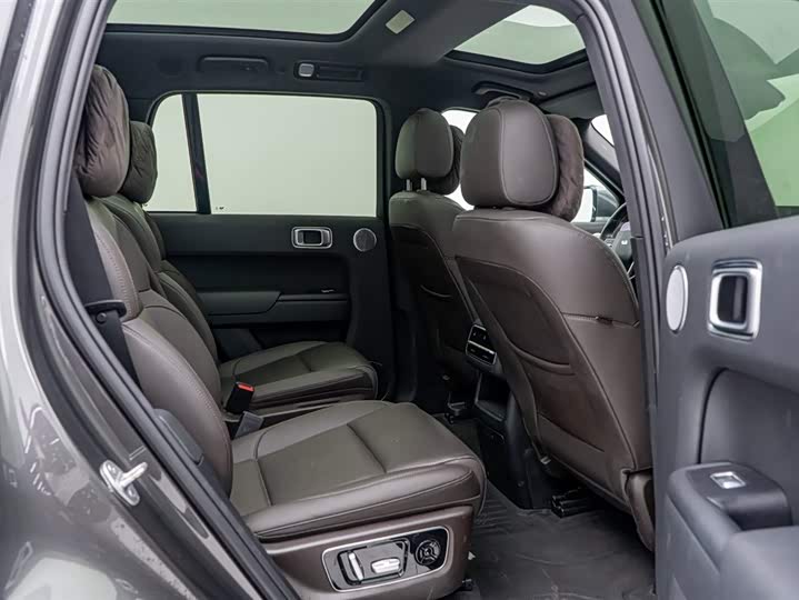 Фото 23 - LiXiang L8