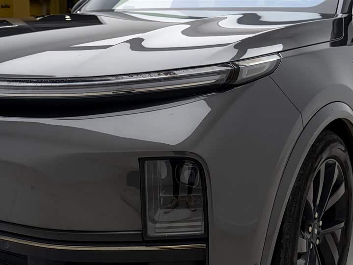 Фото 26 - LiXiang L8