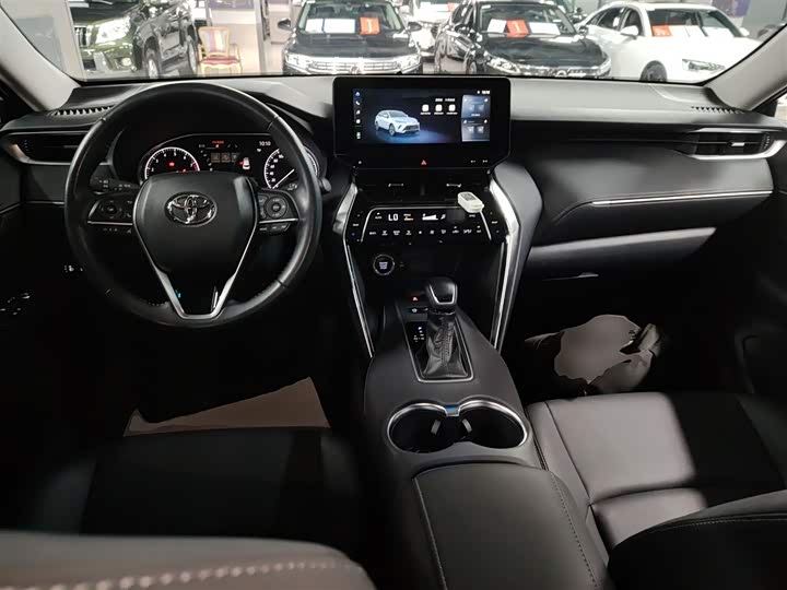 Фото 10 - Toyota Venza