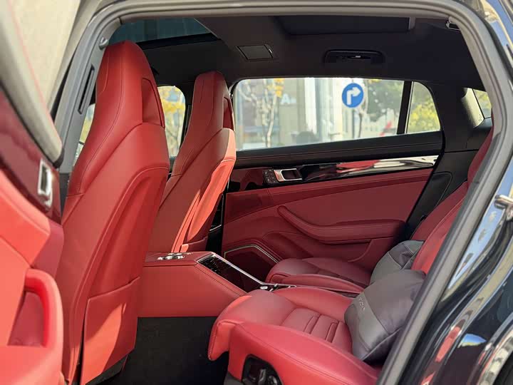 Фото 9 - Porsche Panamera