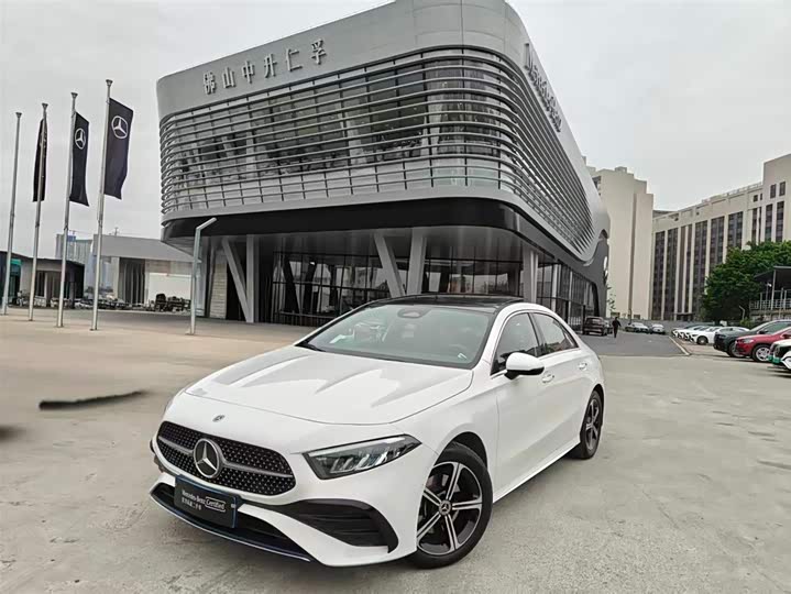 Фото 1 - Mercedes-Benz A-Class