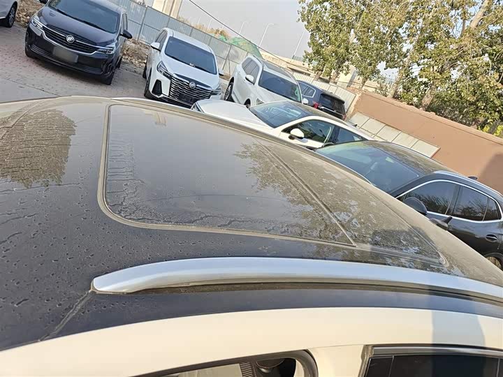 Фото 26 - Volkswagen Tiguan X