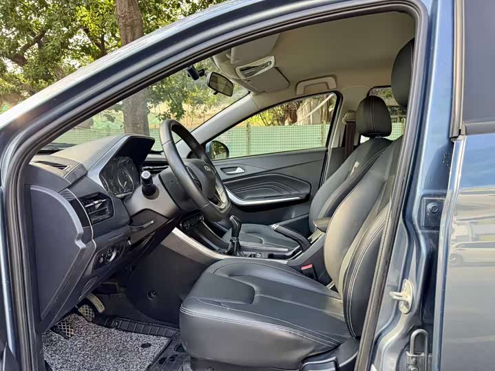 Фото 4 - Chery Tiggo 3x