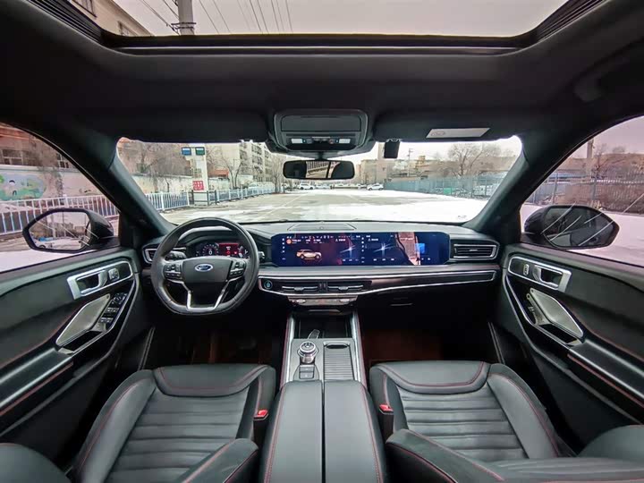 Фото 9 - Ford Explorer