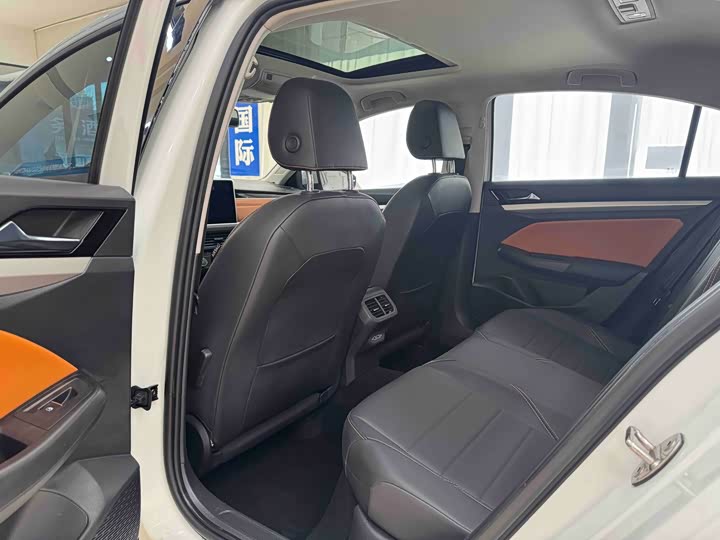 Фото 8 - Volkswagen Bora