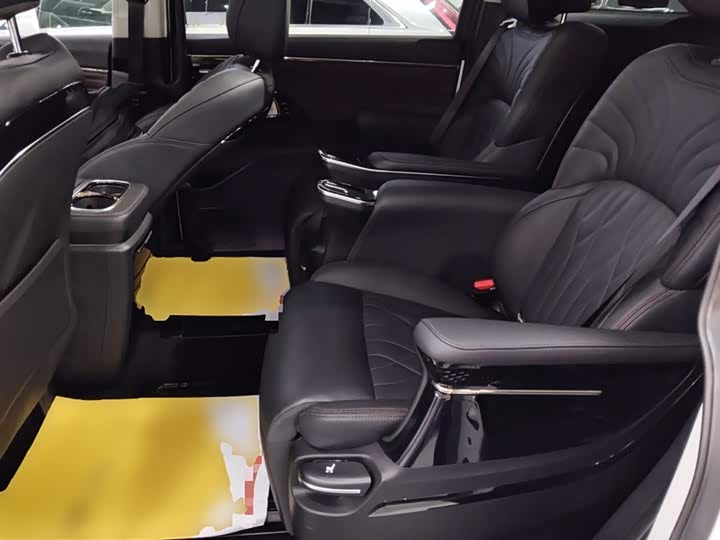 Фото 17 - GAC Trumpchi M8