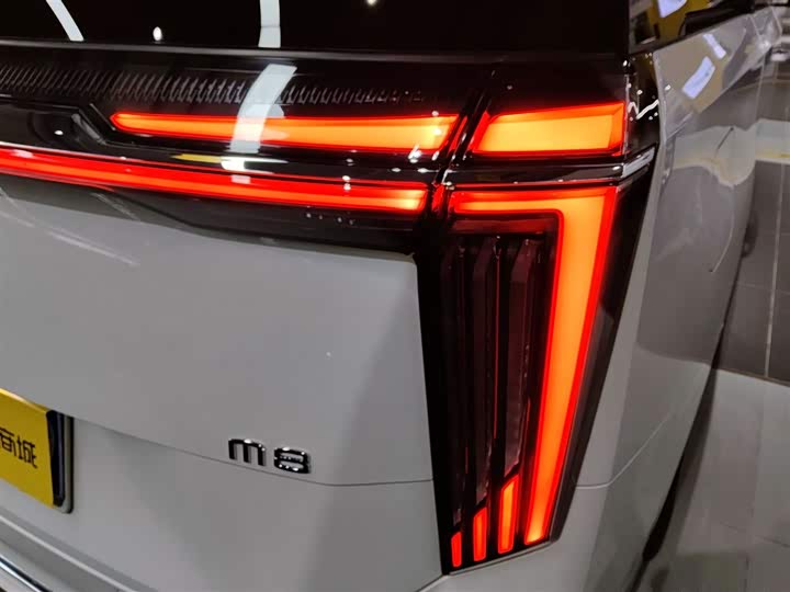 Фото 8 - GAC Trumpchi M8