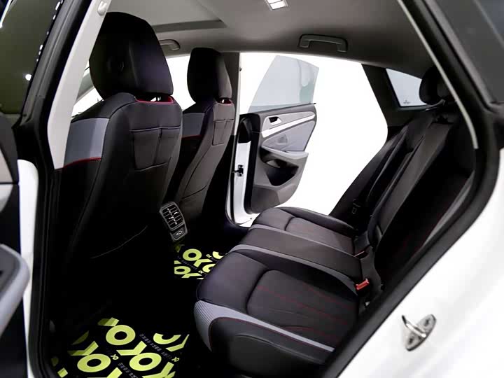 Фото 6 - Volkswagen Lamando L