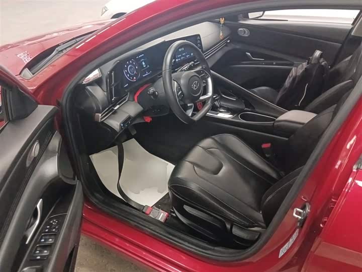 Фото 16 - Hyundai Elantra N line