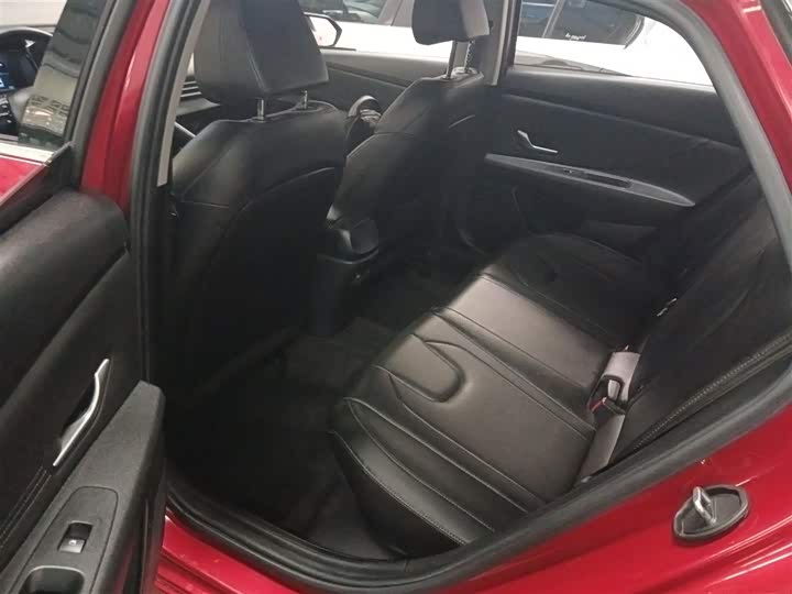 Фото 17 - Hyundai Elantra N line