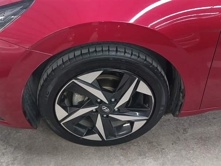 Фото 23 - Hyundai Elantra N line