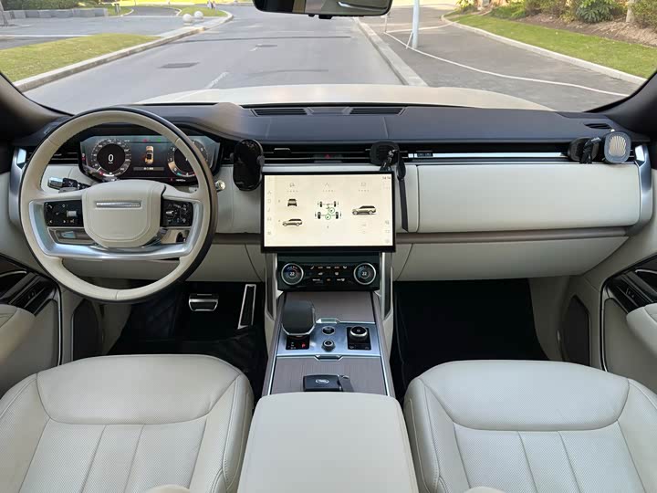 Фото 25 - Land Rover Range Rover