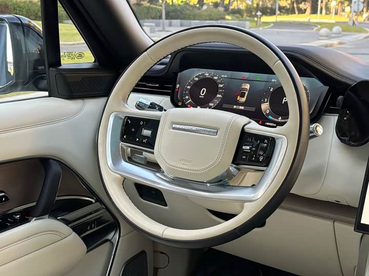 Фото 30 - Land Rover Range Rover