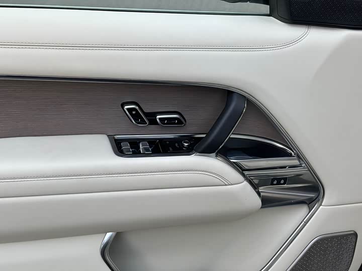 Фото 33 - Land Rover Range Rover