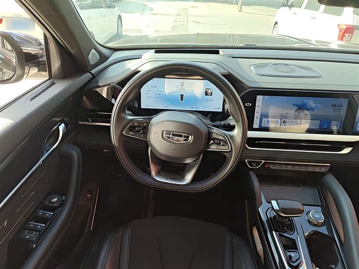 Фото 11 - Geely Monjaro