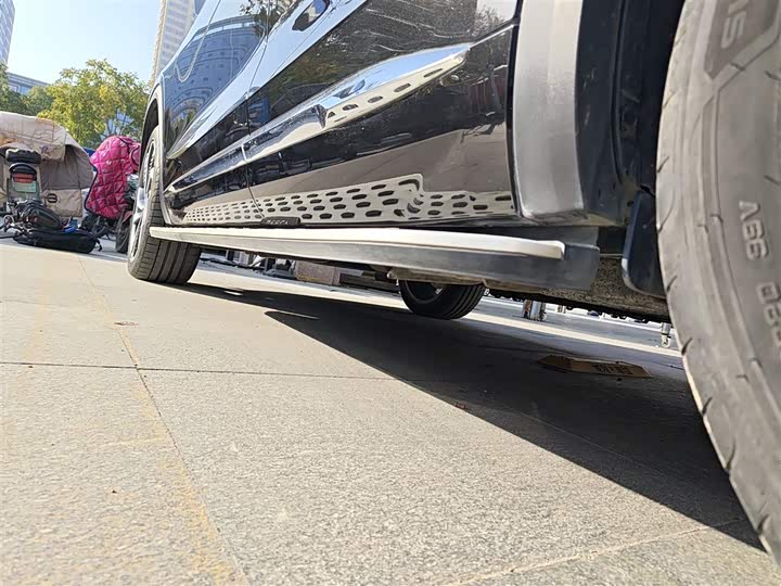 Фото 22 - Geely Monjaro