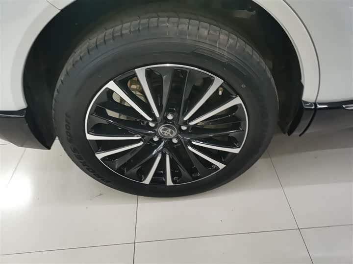 Фото 26 - Toyota Venza