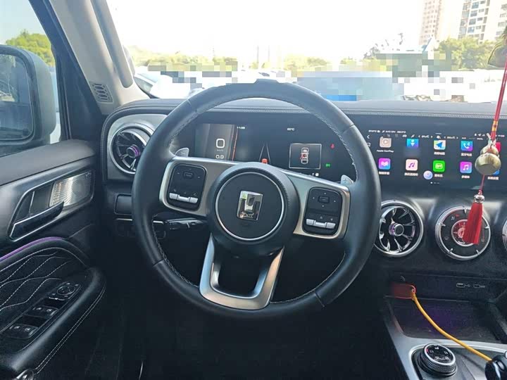 Фото 3 - Tank 300