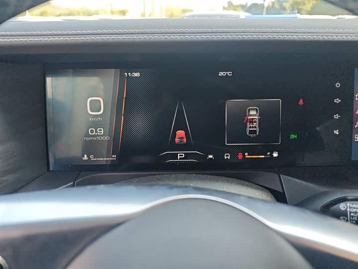 Фото 4 - Tank 300