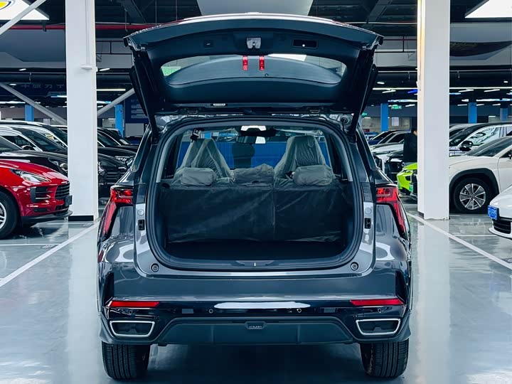 Фото 11 - Changan CS75 Plus