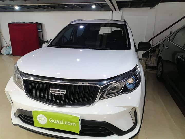 Фото 3 - Geely Vision X3