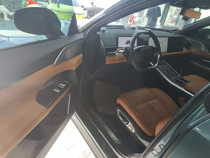 Фото 16 - XPeng G9