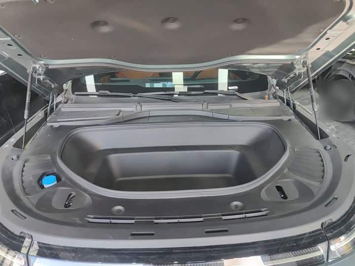 Фото 20 - XPeng G9