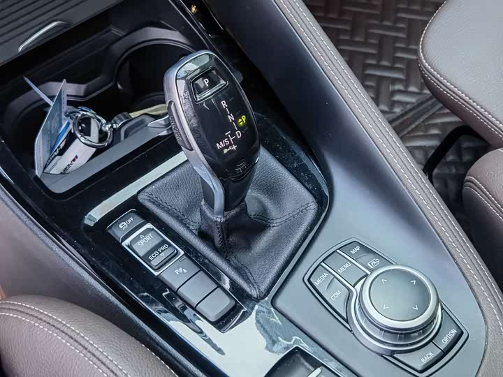 Фото 18 - BMW X1