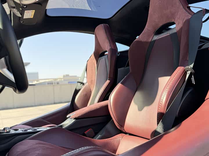 Фото 9 - McLaren GT