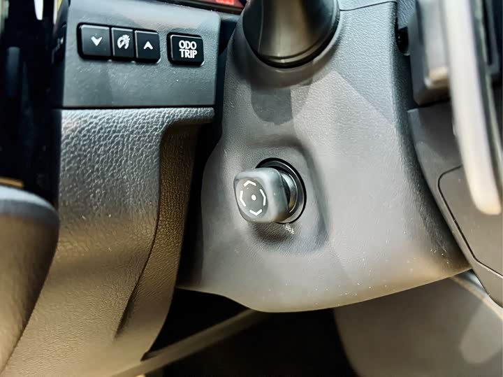 Фото 8 - Lexus ES