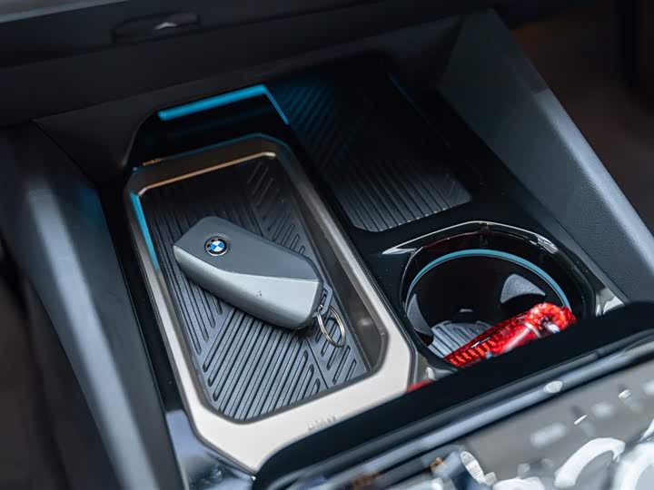 Фото 17 - BMW 5 Series