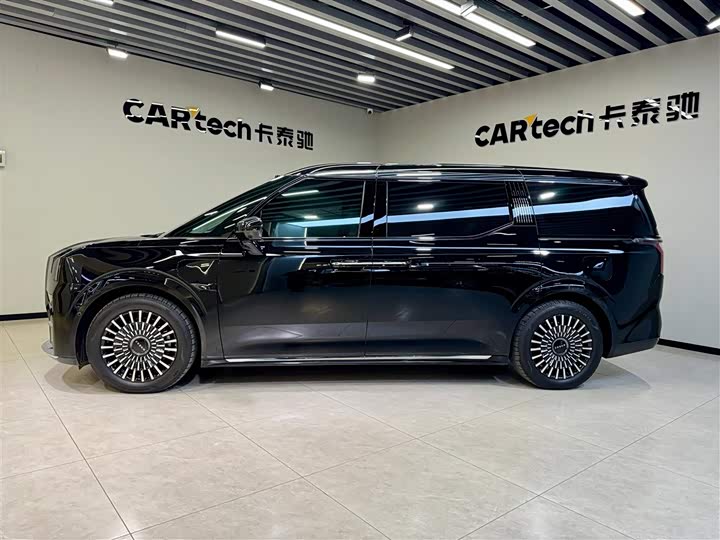 Фото 7 - Zeekr 009