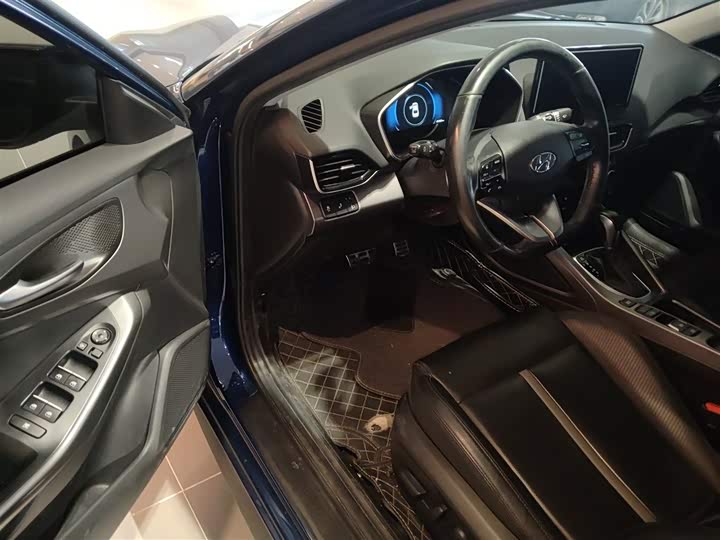 Фото 15 - Hyundai Lafesta