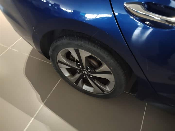 Фото 25 - Hyundai Lafesta