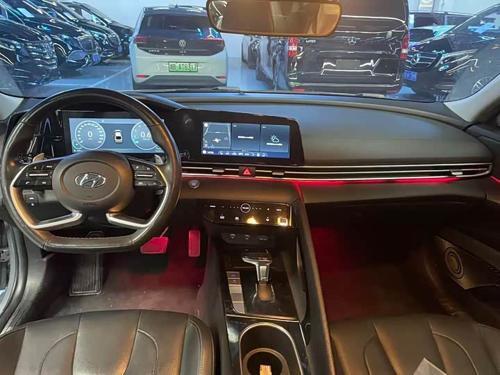 Фото 4 - Hyundai Elantra N line