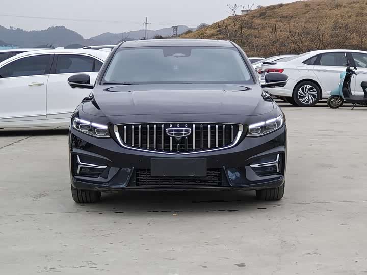 Фото 2 - Geely Preface