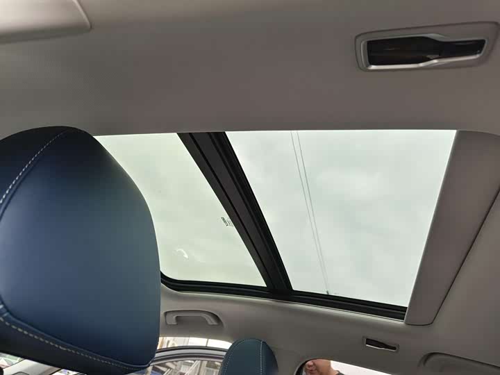 Фото 7 - Geely Preface