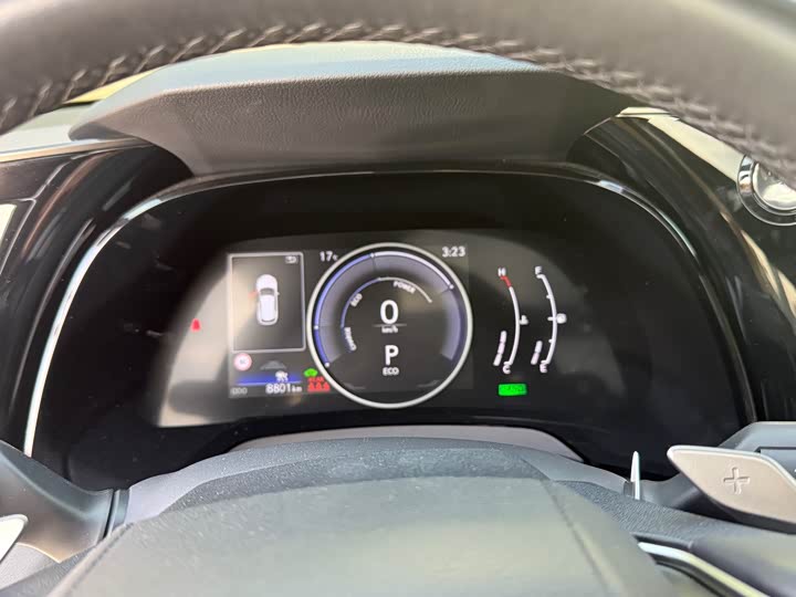 Фото 9 - Lexus RX