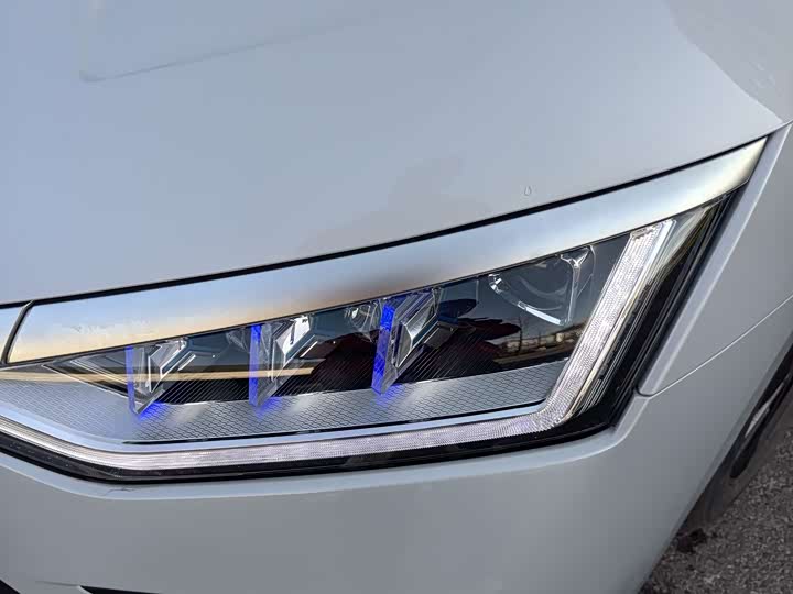 Фото 18 - BYD Han