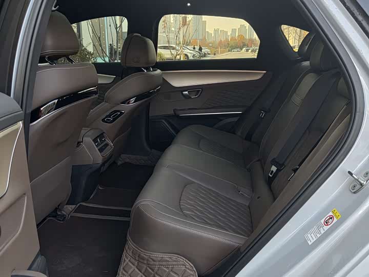 Фото 6 - BYD Han