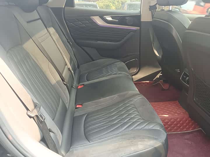 Фото 12 - Hongqi HS5